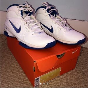 Nike air visi pro 3. Women’s size 7